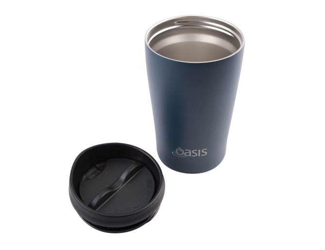A drink bottle featuring a navy blue exterior and a stainless steel interior, with a black lid.
