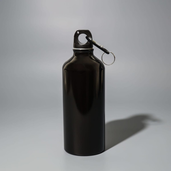 A drink bottle in shiny black with a keyring attachment, featuring a sleek, minimalist design.
