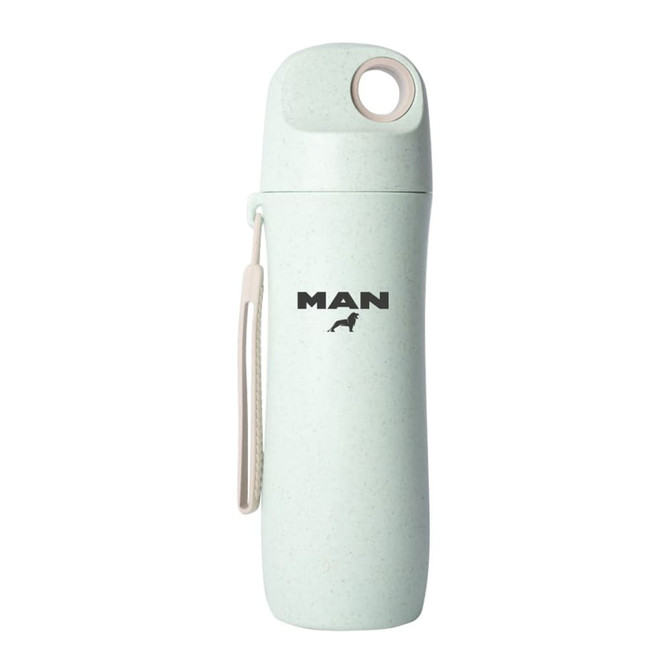 A drink bottle made from wheat straw, in a light green colour, featuring a logo and a convenient carry handle.