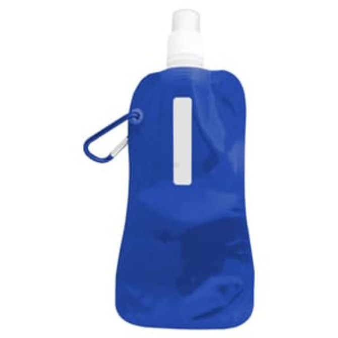 A drink bottle in a shiny blue finish with a spray nozzle and a carabiner attachment. It features a logo.