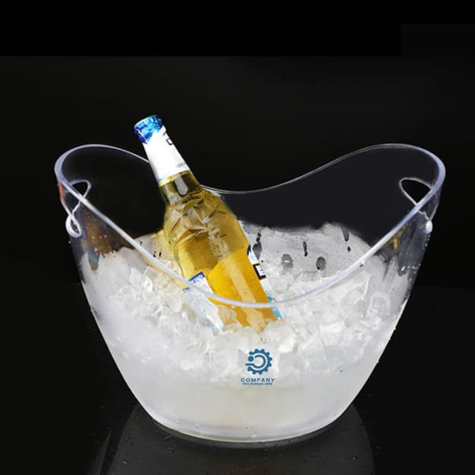An 8L transparent ice bucket filled with ice and a beer bottle, featuring a logo on the side.