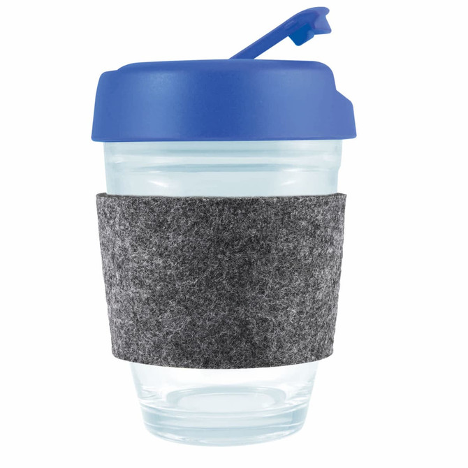A reusable coffee cup made of clear material featuring a blue flip lid and a gray RPET band for grip.