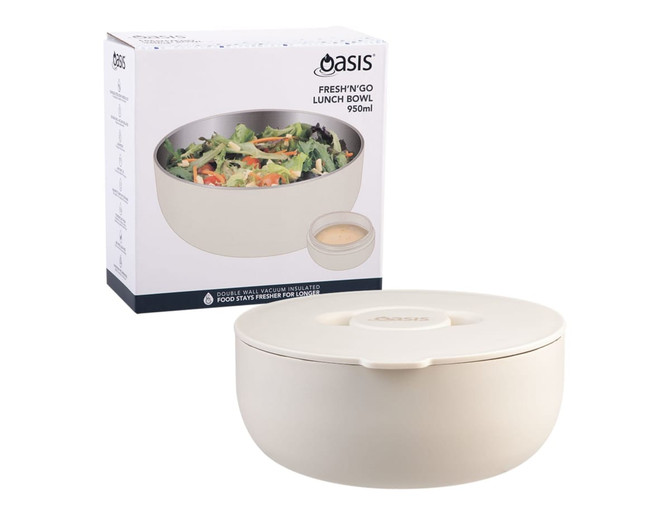 A lunch bowl in cream colour with a lid, accompanied by a box. It features a logo and contains salad.