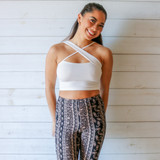 -White Color
-Straps Cross Multiple Ways
-One Spaghetti Strap
-One Thicker Strap
-Cotton Material 
-Cropped Length
-Crop Top

Materials:
95% Cotton | 5% Polyester 

036719 CROP WHT
