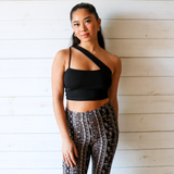-Black Color
-Straps Cross Multiple Ways
-One Spaghetti Strap
-One Thicker Strap
-Cotton Material 
-Cropped Length
-Crop Top

Materials:
95% Cotton | 5% Polyester 

036719 CROP BLK