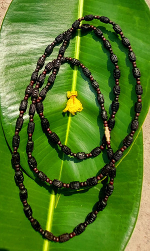 Pure Tulsi Kunti Mala Black- Radha Curved