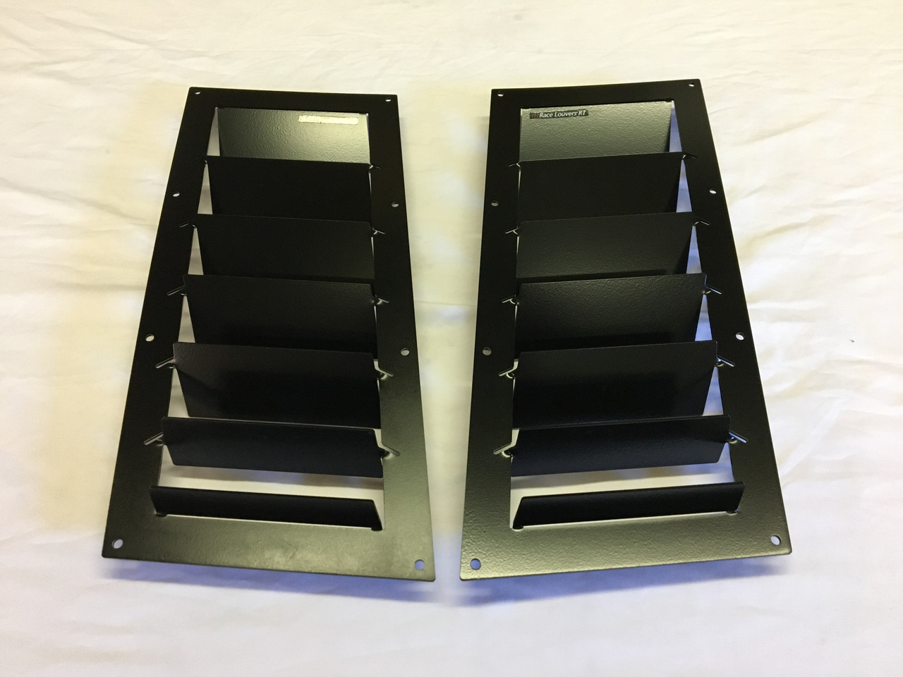 Race Louver Mustang RT trim straight angular pair car hood extractor is designed for street, high performance driving and track duty.