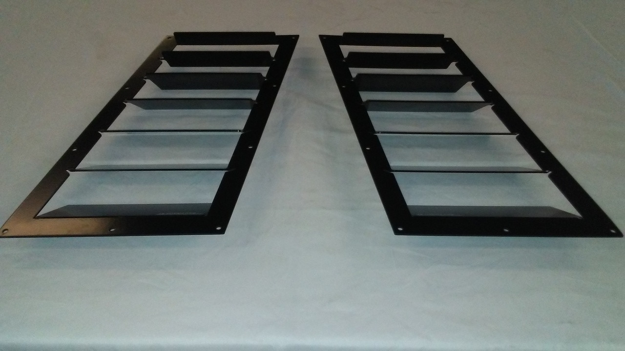 Race Louver BMW E82 RT track trim side pair car hood extractor is designed for street, high performance driving and track duty.