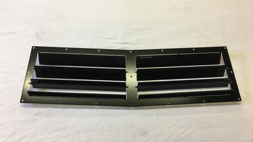 Race Louver RT trim center car hood extractor is designed for street, high performance driving and track duty.