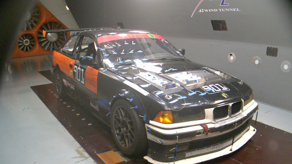 race-louvers-bmw-e36-wind-tunnel-downforce.jpg