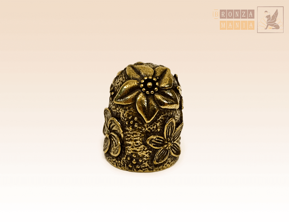 "Lotus" Souvenir Сollectable Thimble Figure Statue BronZamania B845