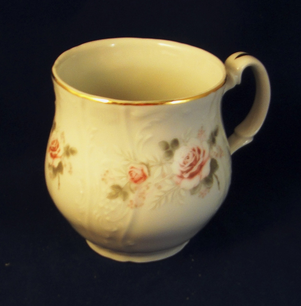 Mug Jonas 110z /  0,33 l, Carlsbad porcelain, Bernadotte Bone China