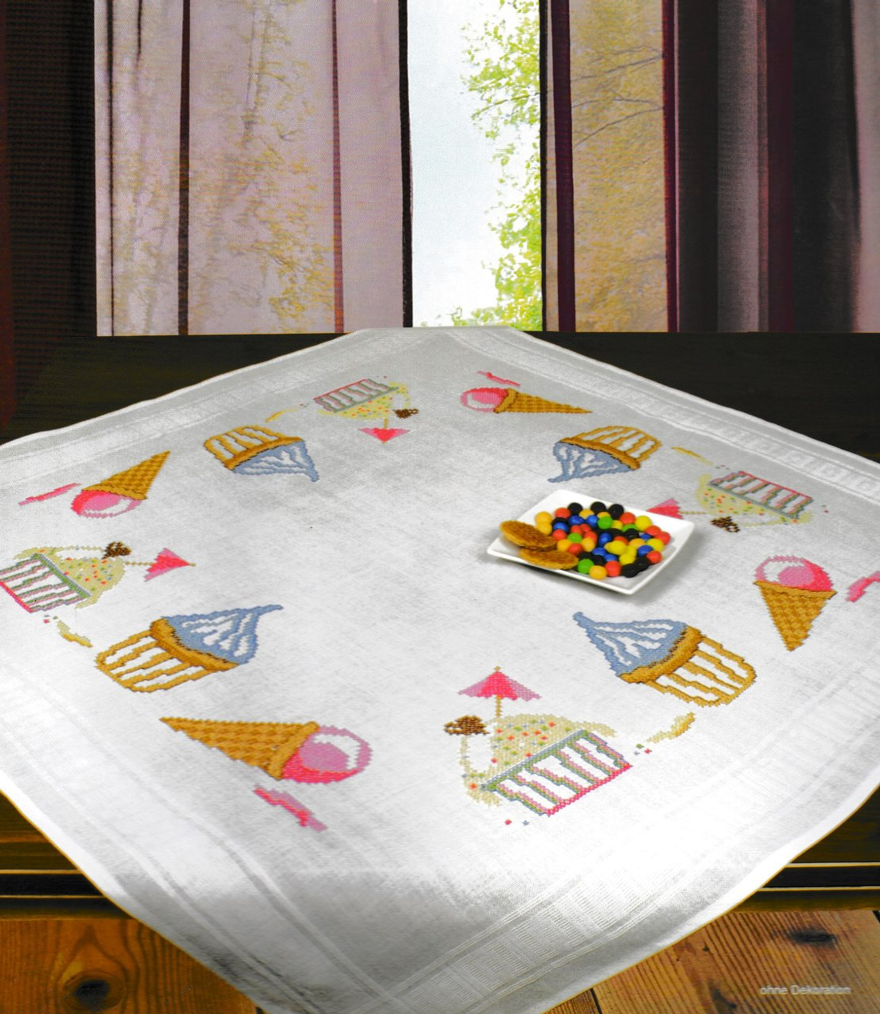 Ice Cream B Tablecloth Kit For Embroidery Schafer 6912 Veralis