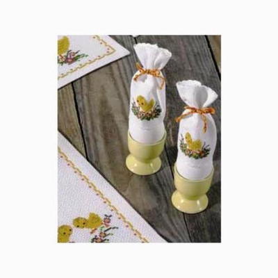 "Chicken: Egg Cosy" Kit for Embroidery 16-9622