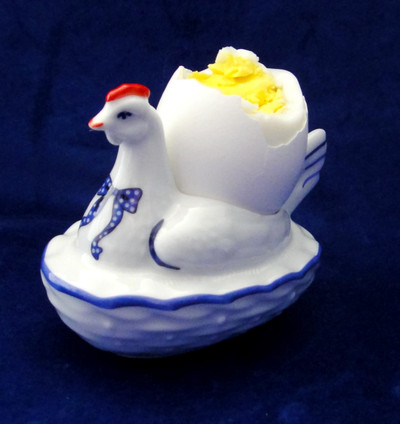  Egg cup Chicken, Leander Bone China Porcelain