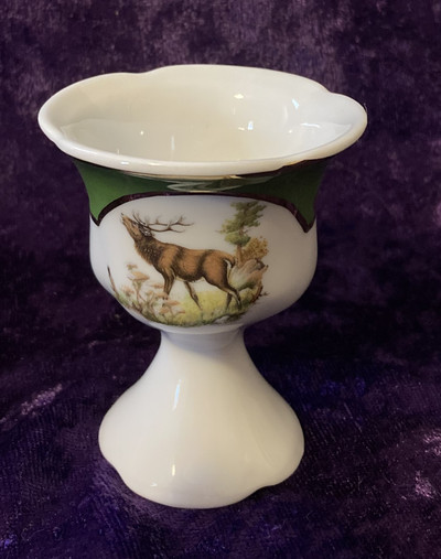 Egg cup with leg, Hunt, Bone China, Leander