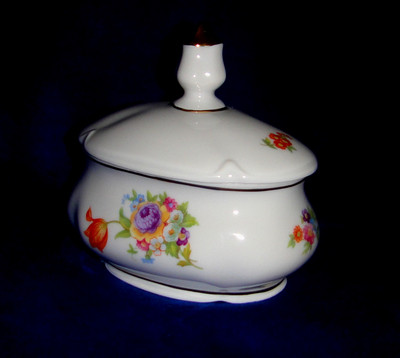 Casket Oval,  Wild Flowers, Bone China Porcelain, Leander 4.5"