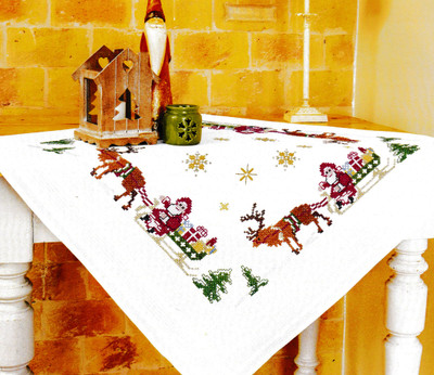 "Santa" Tablecloth Kit for Embroidery Duftin 20059