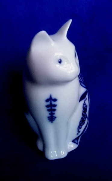Cat Souvenir Сollectable Figure Bone China Czech Porcelain