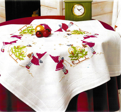 "Christmas Eve" Tablecloth Kit for Cross Stitch Embroidery Duftin 1240
