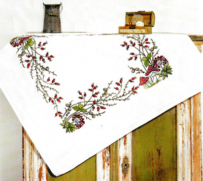 "Fall" Tablecloth Kit for Embroidery Duftin 5547