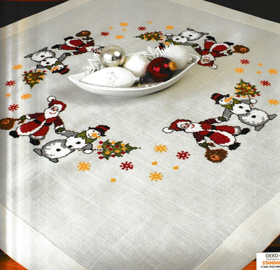 "Santa" Tablecloth Kit for Embroidery Schafer 6990