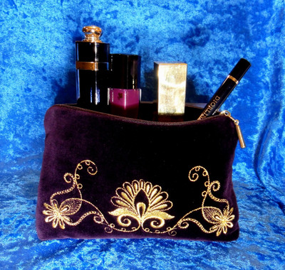  Golden Embroidery Velvet Cosmetic Bag "Angelica" Purple 425-1607