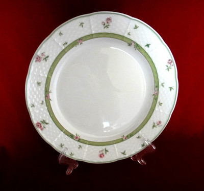 Plate Flat 9.5",  MENUET Carlsbad porcelain, Bone China Porcelain