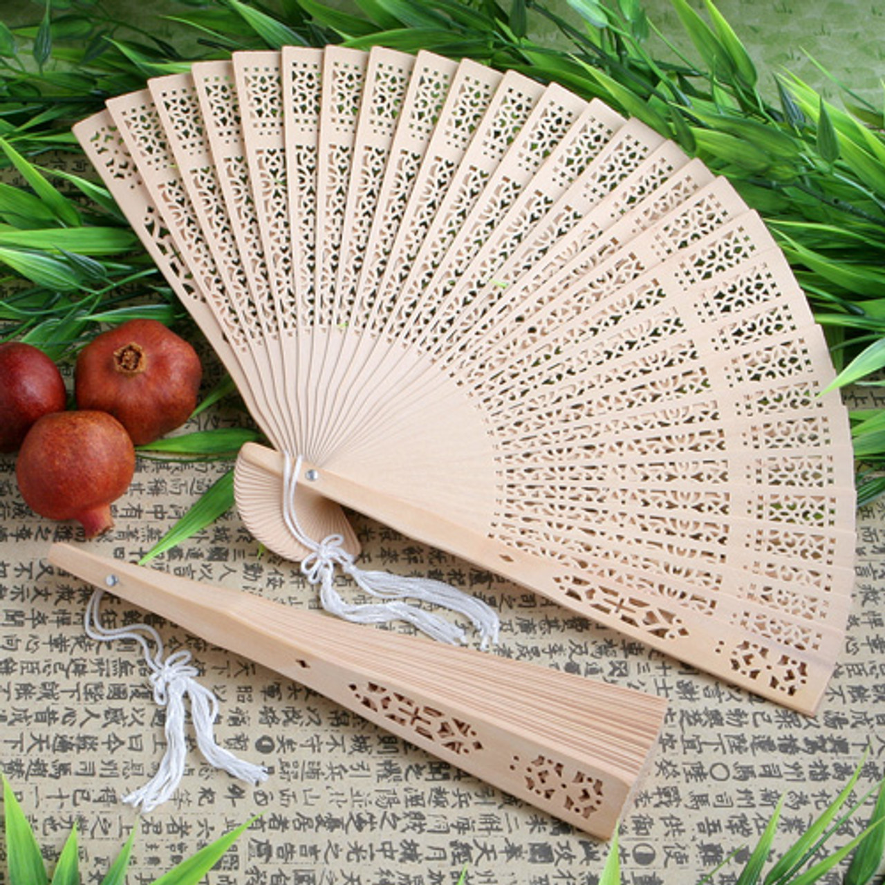 Kraf - Our wedding fans will allow your guests to cool off on those long,  warm days during your wedding ceremony!👰🏻🤵Our fans are offered in  sandalwood, and silk, and make the loveliest