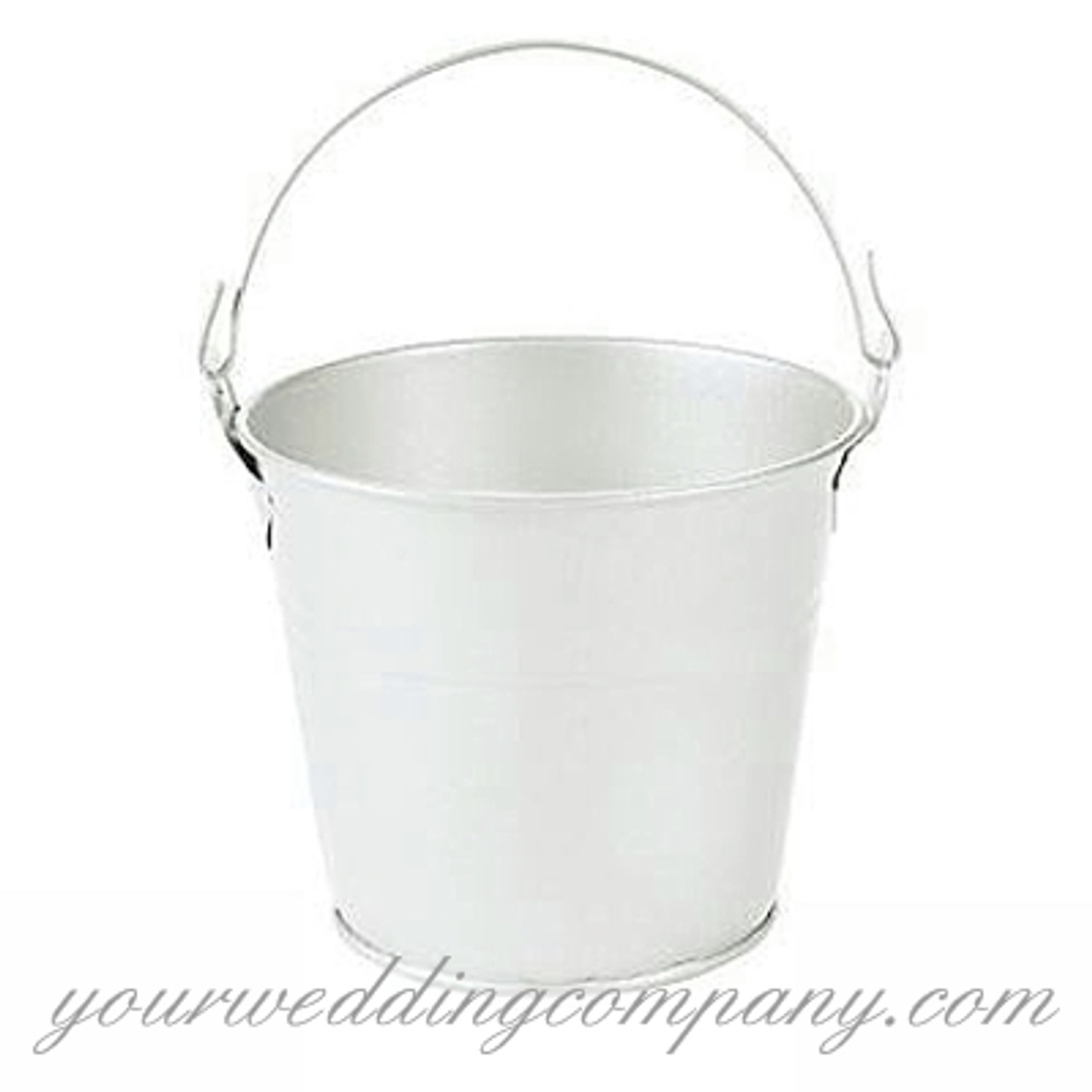 small plastic buckets for favors