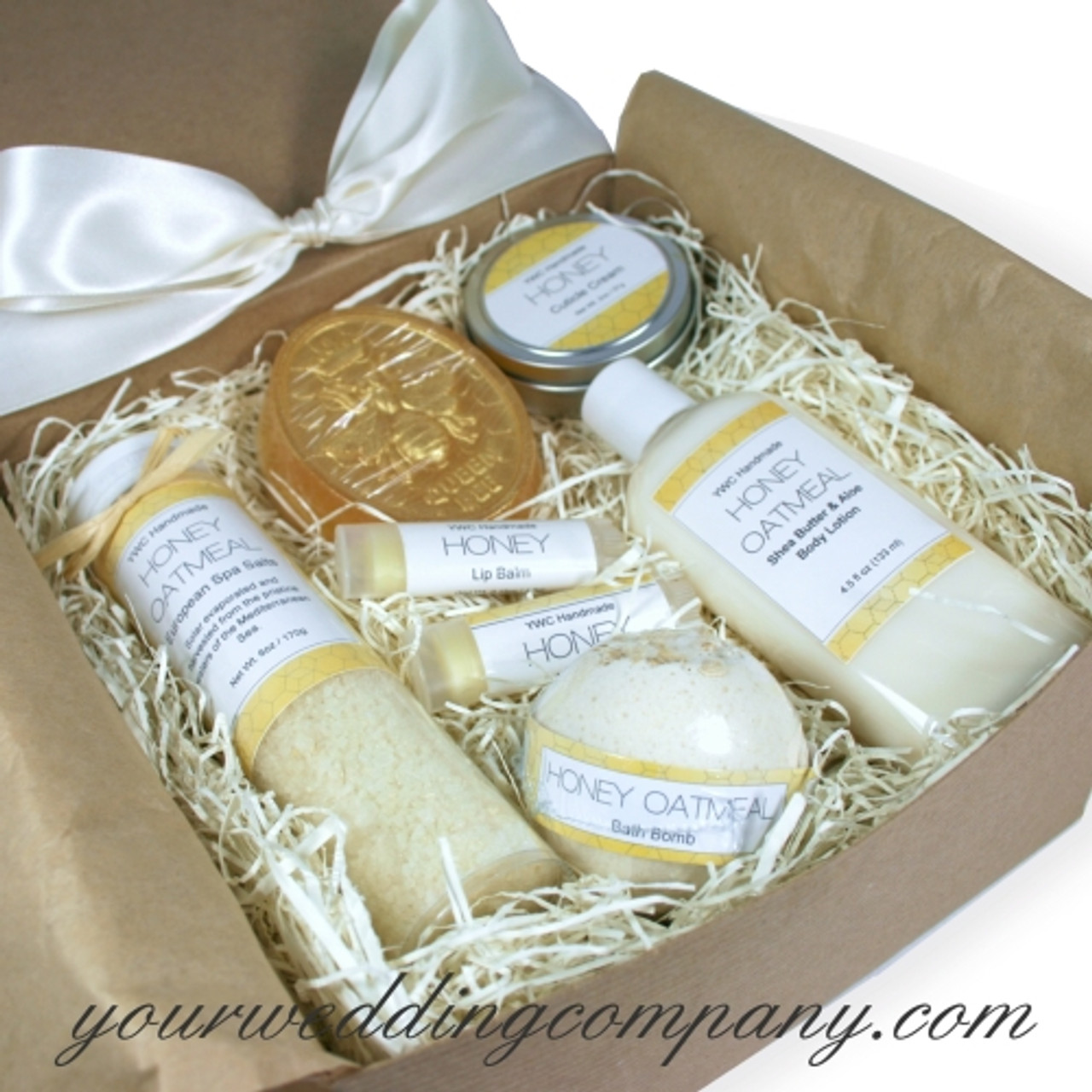 Deluxe Bath & Body Gift Set (Honey Oatmeal)