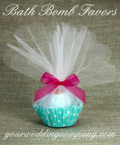 Bath Bomb Wedding Favor Idea