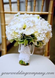 Pearl Chain Bouquet Accent