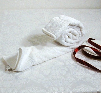 How to Make a Towel Cake