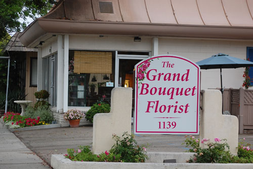 Grand Bouquet Grand Avenue