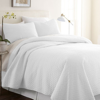 3-Piece Herring Quilted Coverlet Set ienjoy home