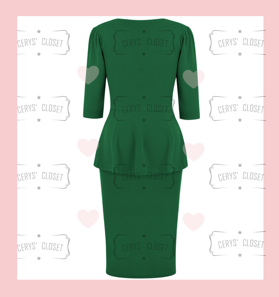 Emerald Green Betty Bang Bang Peplum top and Pencil Skirt Combo by Cerys' Closet
Peplum Top Plus Size fashion
Pencil Skirt
Separates but when worn together they make an amazing dress, 3 looks in 1