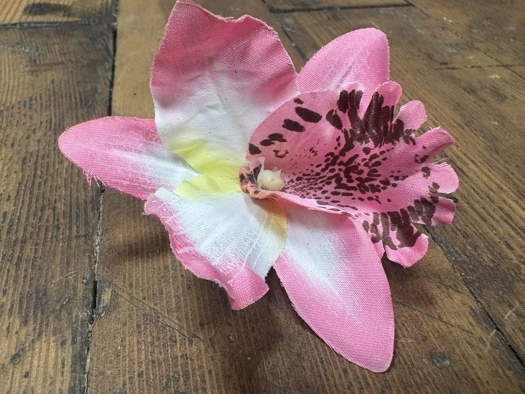 Pink and white single lily vintage hair flower clip