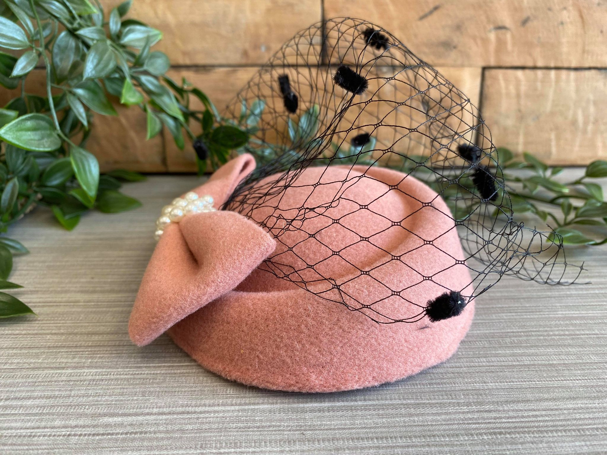Vintage Style Pill Box Hat Fascinator 