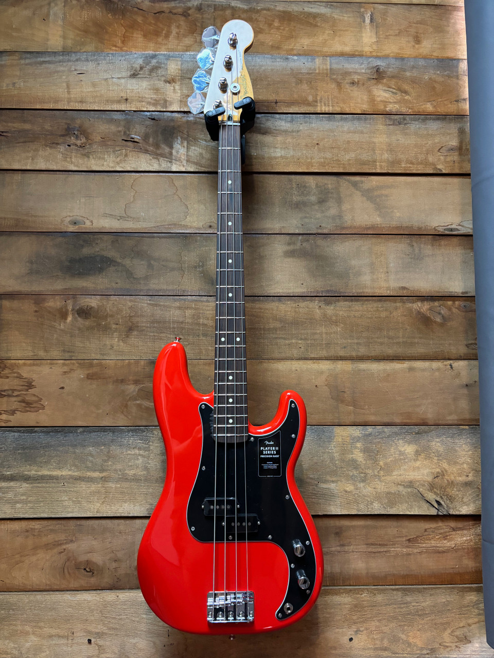 【値下げ中】Fender Precision Bass レッド Fender Player II Precision Bass - Coral Red with Rosewood