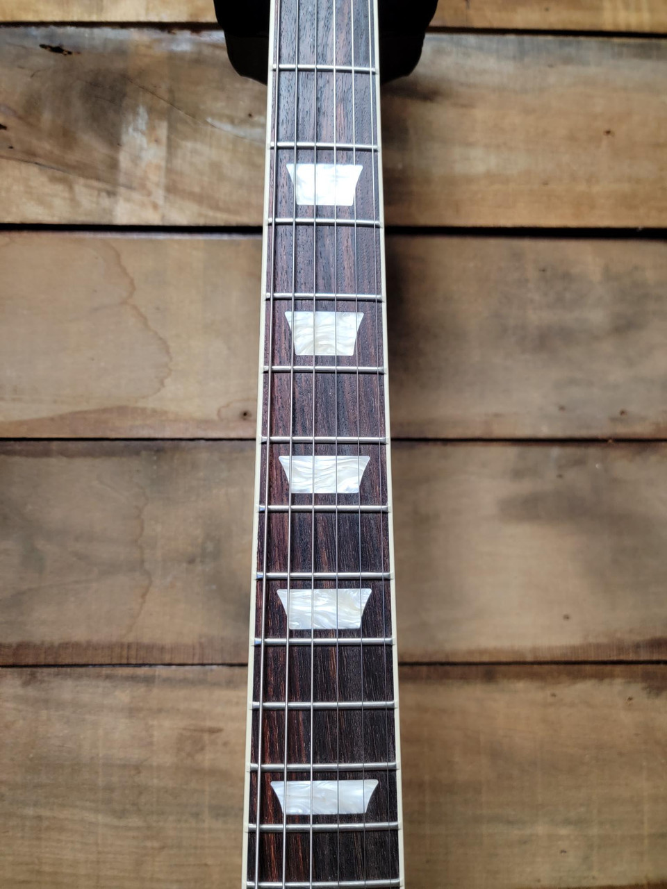 Gibson Les Paul Studio - Wine Red w/ Deluxe Soft Case