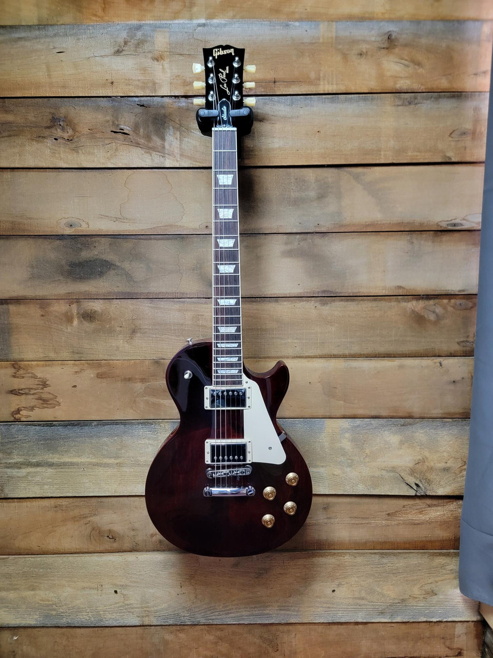 Gibson Les Paul Studio - Wine Red w/Case