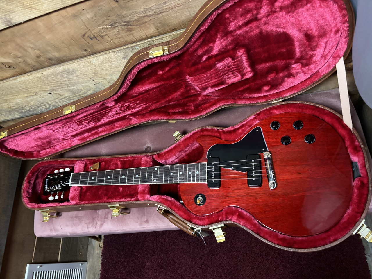 Gibson Les Paul Special Vintage Cherry w/case - Moms Music