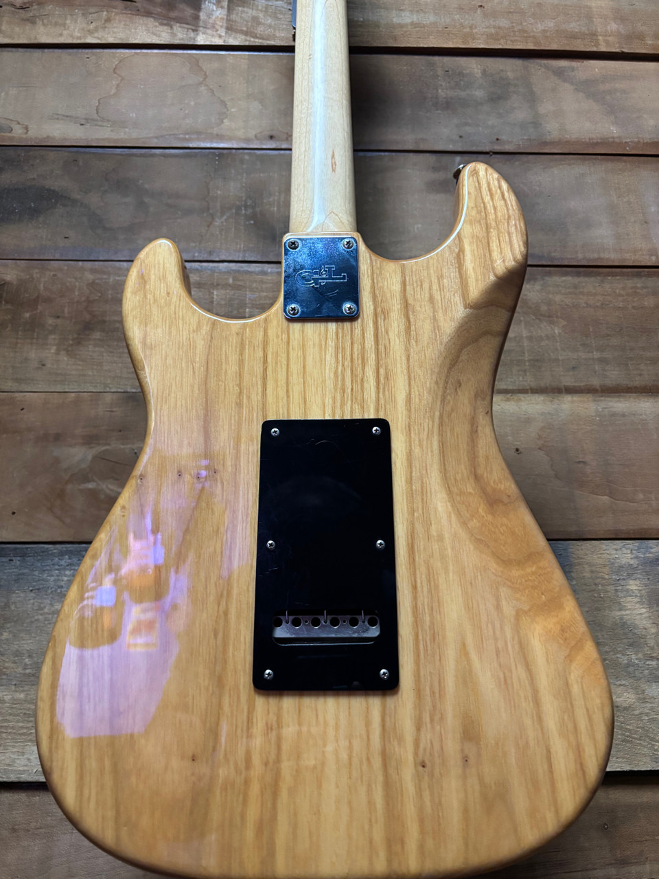 Pre-owned G&L Legacy 1 of 100 Spalted Maple w/case