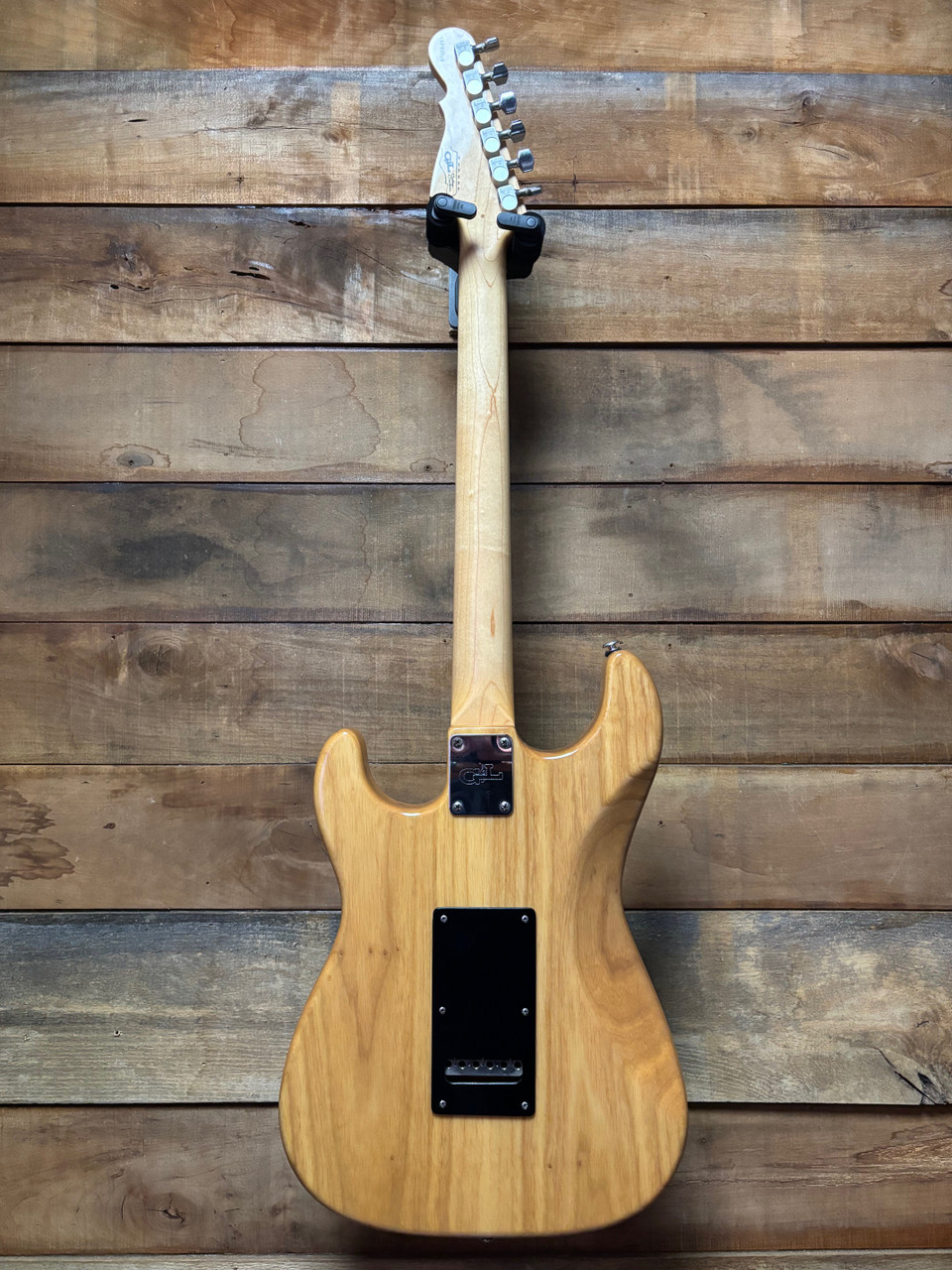 Pre-owned G&L Legacy 1 of 100 Spalted Maple w/case