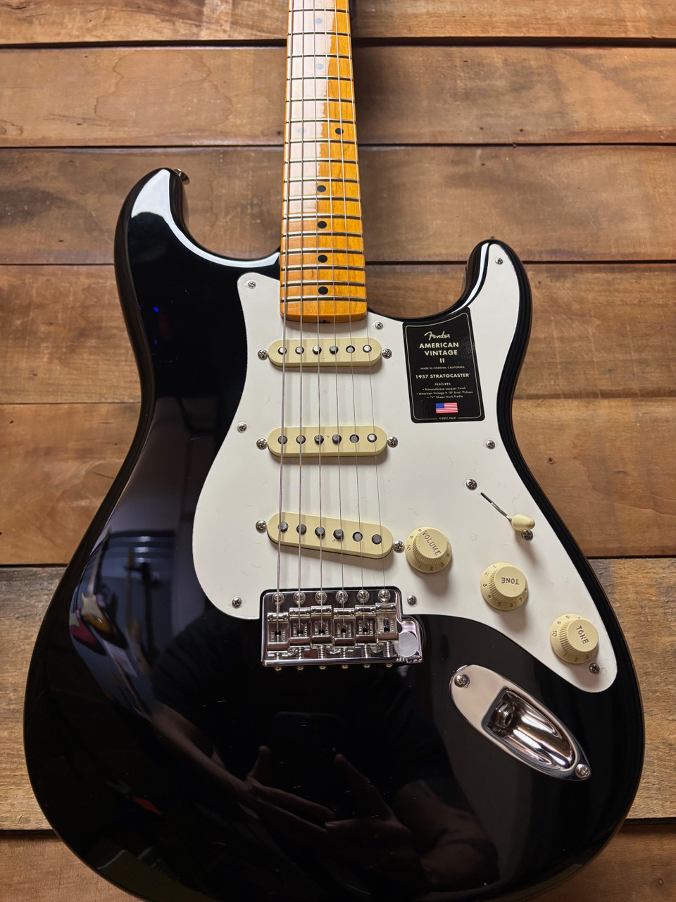 Fender American Vintage II 1957 Strat MP Black w/case