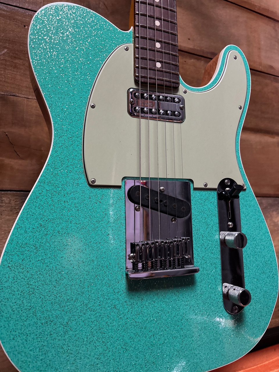 ギター Fender Custom Shop Telecaster Sea Green Platinum Fender Custom Shop Custom Deluxe Telecaster NOS Limited