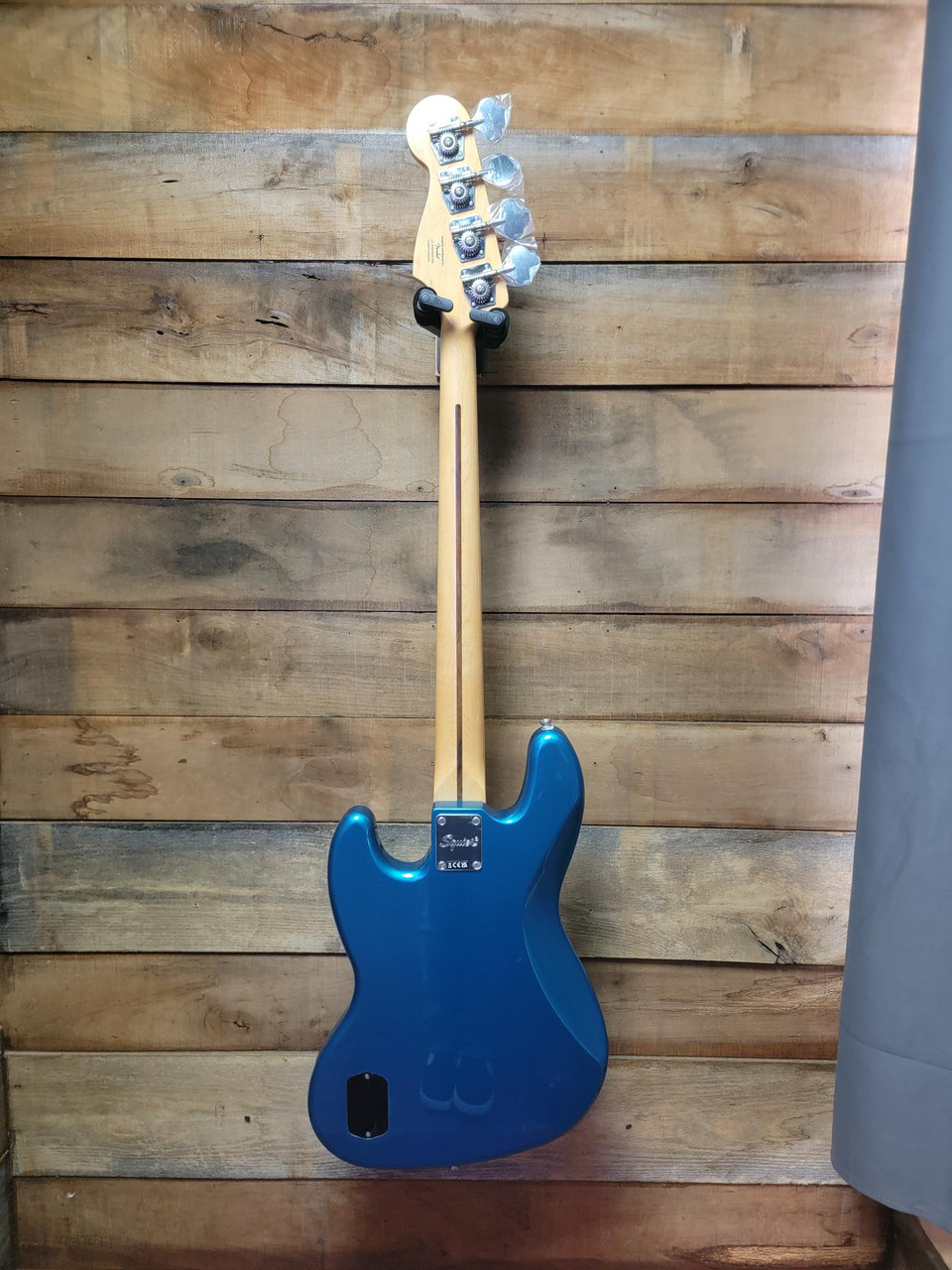 Squier Classic Vibe™ Active '70s Jazz Bass® - Ocean Turquoise