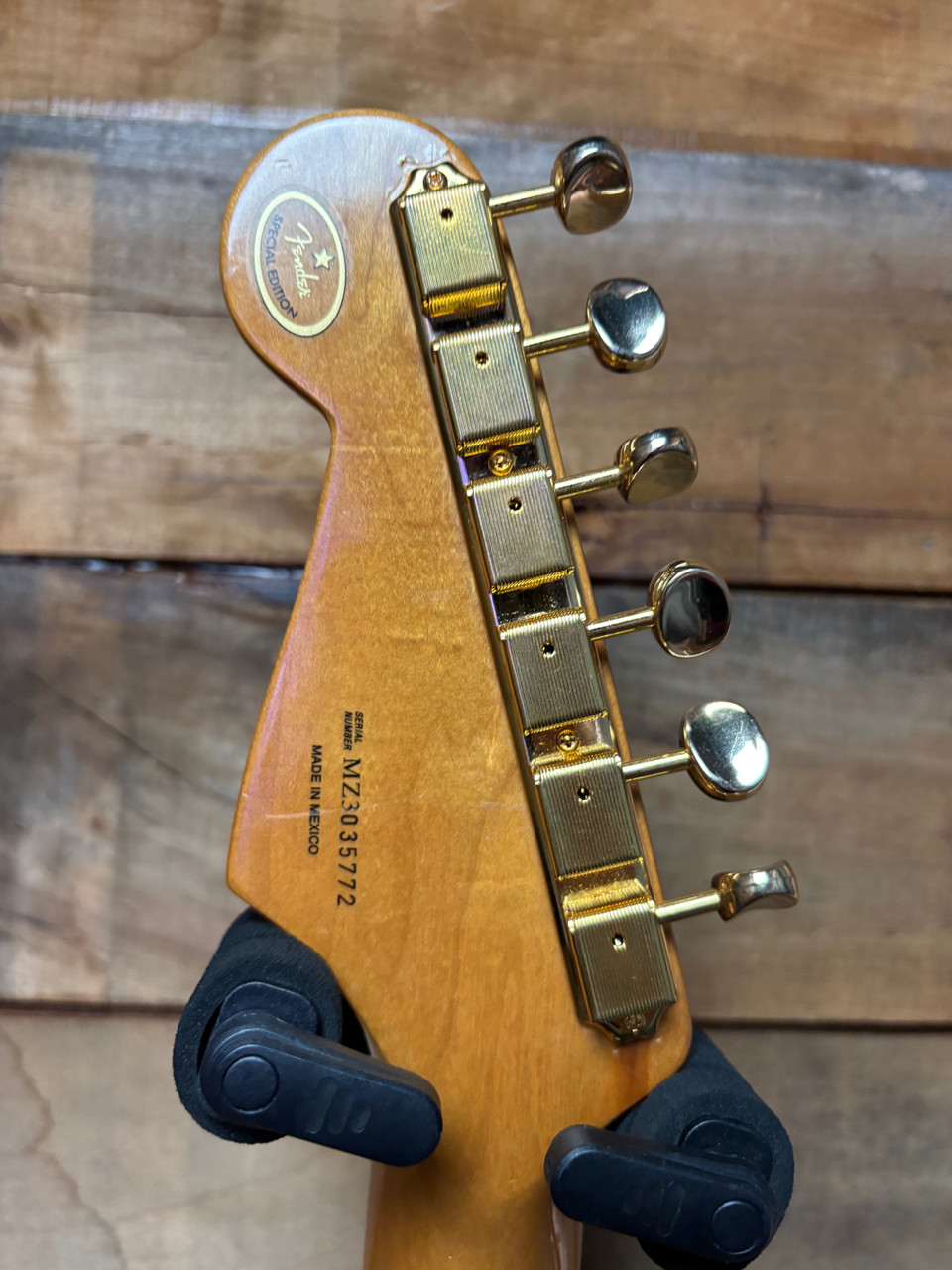2003 Fender FSR Vintage Player 50's Strat Aztec Gold w/bag