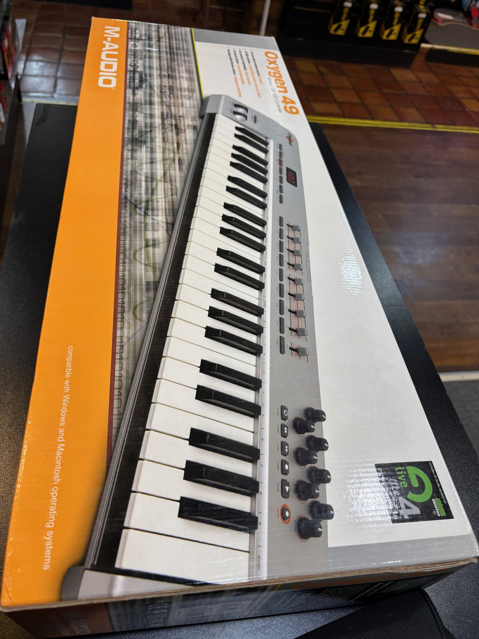 z*z様 m-audio oxygen M-Audio